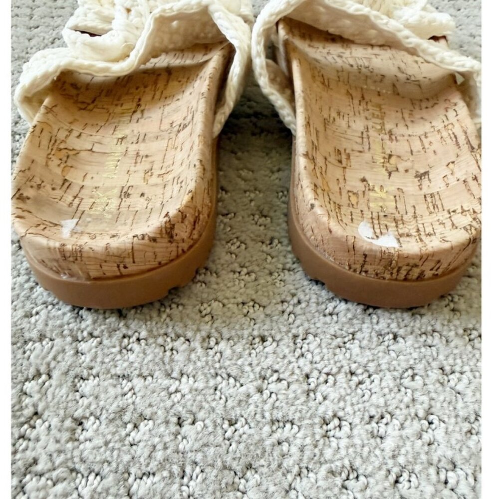ANNE KLEIN White Bulia Crochet Bow Sandals 7M - Picture 9 of 10